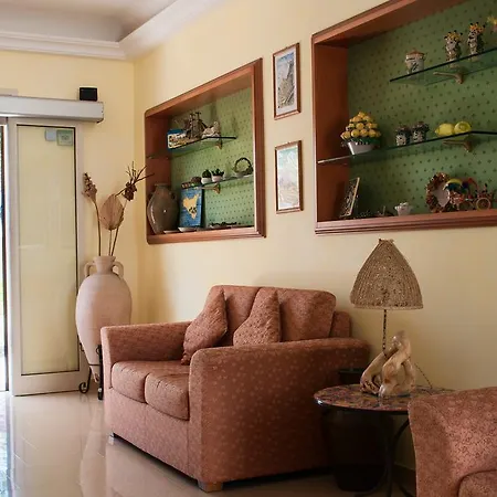 Casa Del Mar Sicilia アパートホテル