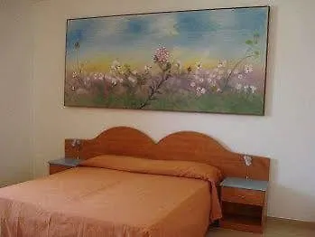 アパートホテル Casa Del Mar Sicilia 3*